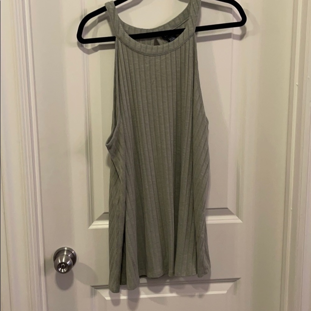 Torrid Tank with keyhole